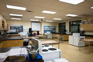 Burnaby-Central-Secondary-Classroom2-732x488