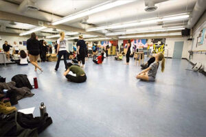 Burnaby-Mountain-Secondary-Dance-732x488