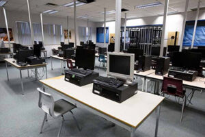 Burnaby-South-Secondary-Computer-Lab-732x488