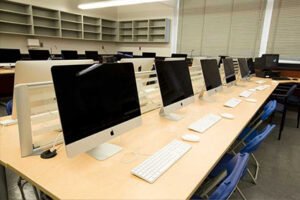 Cariboo-Hill-Secondary-Computer-Lab-732x488