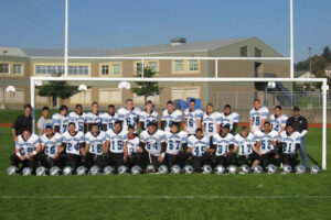 Moscrop-Secondary-Football-Team-732x549